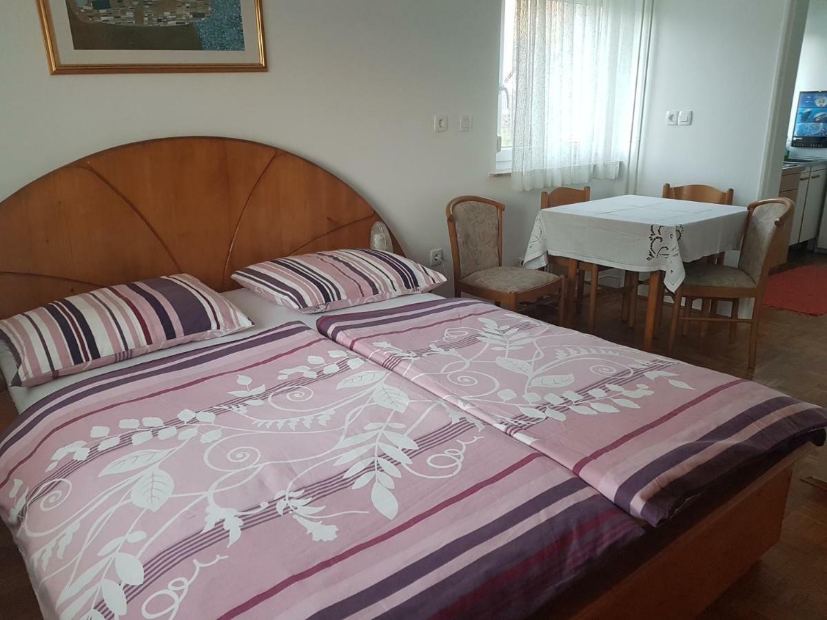 Apartment Lipar Preddvor Exterior foto